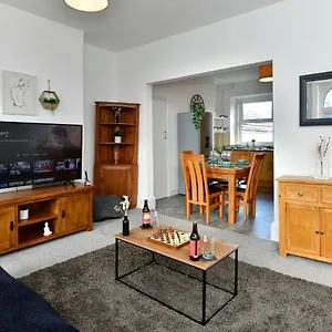 Spacious 2 Bedroom In The Heart , The Mumbles United Kingdom